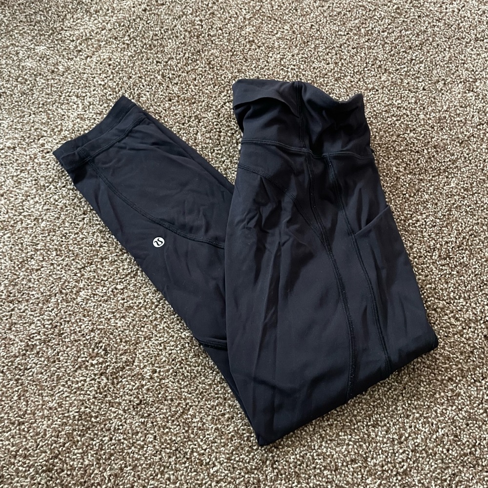 Time to sweat crop 23 in-black